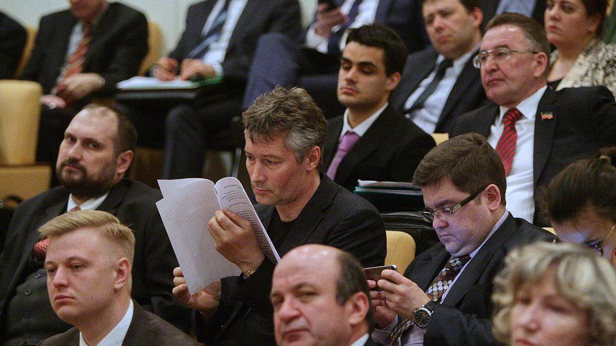 Парламентские слушания Комитета Государственной Дыму по федеративному устройству и вопросам местного самоуправления на тему "Вопросы реализации Федерального закона №131-ФЗ "Об общих принципах организации местного самоуправления в Российской Федерации" и задачи совершенствования федерального законодательства на новом этапе муниципального строительства".