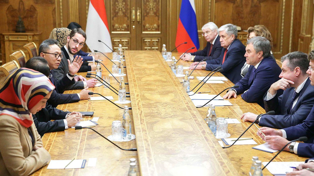 Встреча Председателя Государственной Думы Вячеслава Володина с председателем Народного консультативного конгресса Республики Индонезия Зулькифлем Хасаном. Автор фото: Анна Исакова/Фотослужба Государственной Думы