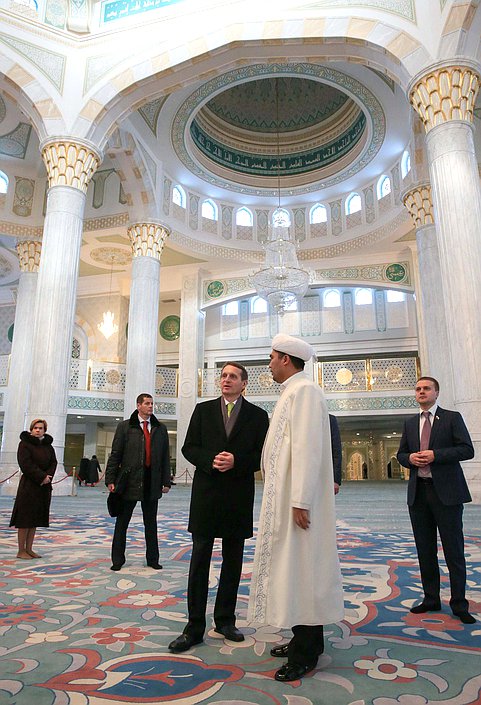 Посещение мечети Хазрет-Султан.