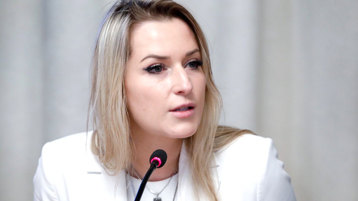 Председатель Комитета по развитию гражданского общества, вопросам общественных и религиозных объединений Яна Лантратова