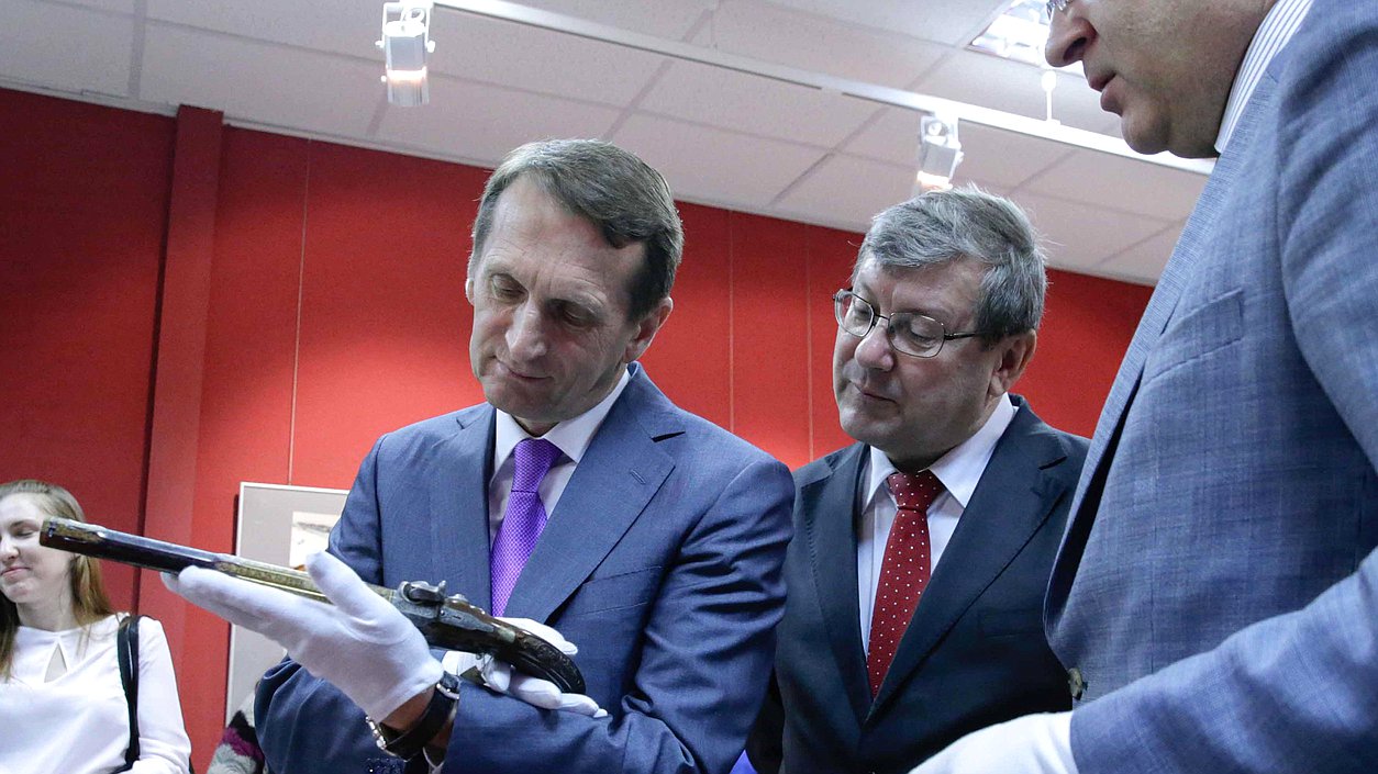 Круглый стол в Российском государственном архиве социально-политической истории, посвящённый героизму советских военнопленных в годы Великой Отечественной войны.