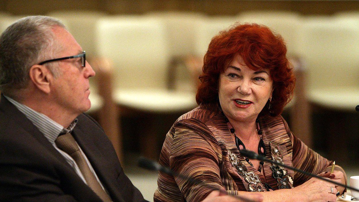 "Круглый стол" приуроченный к 20-летию Конституции и Федерального Собрания Российской Федерации. Владимир Жириновский. Тамара Плетнёва.