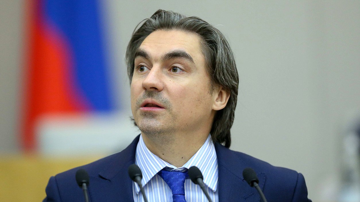 Заместитель Председателя Комитета по информационной политике, информационным технологиям и связи Андрей Свинцов