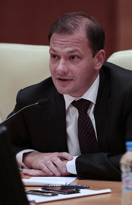 Семинар с участием руководителей пресс-служб законодательных(представительных) и исполнительных органов государственной власти субъектов Российской Федерации, посвящённого 20-летию Федерального Собрания Российской Федерации. Малый зал. Сергей Брилёв