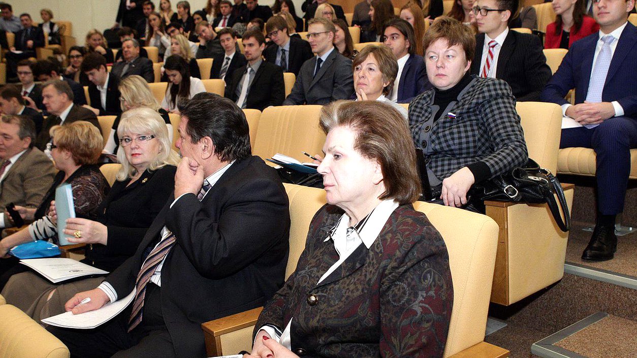 Парламентские слушания Комитета Государственной Думы по международным делам на тему "Россия-США: временное обострение или новая "холодная война"?".