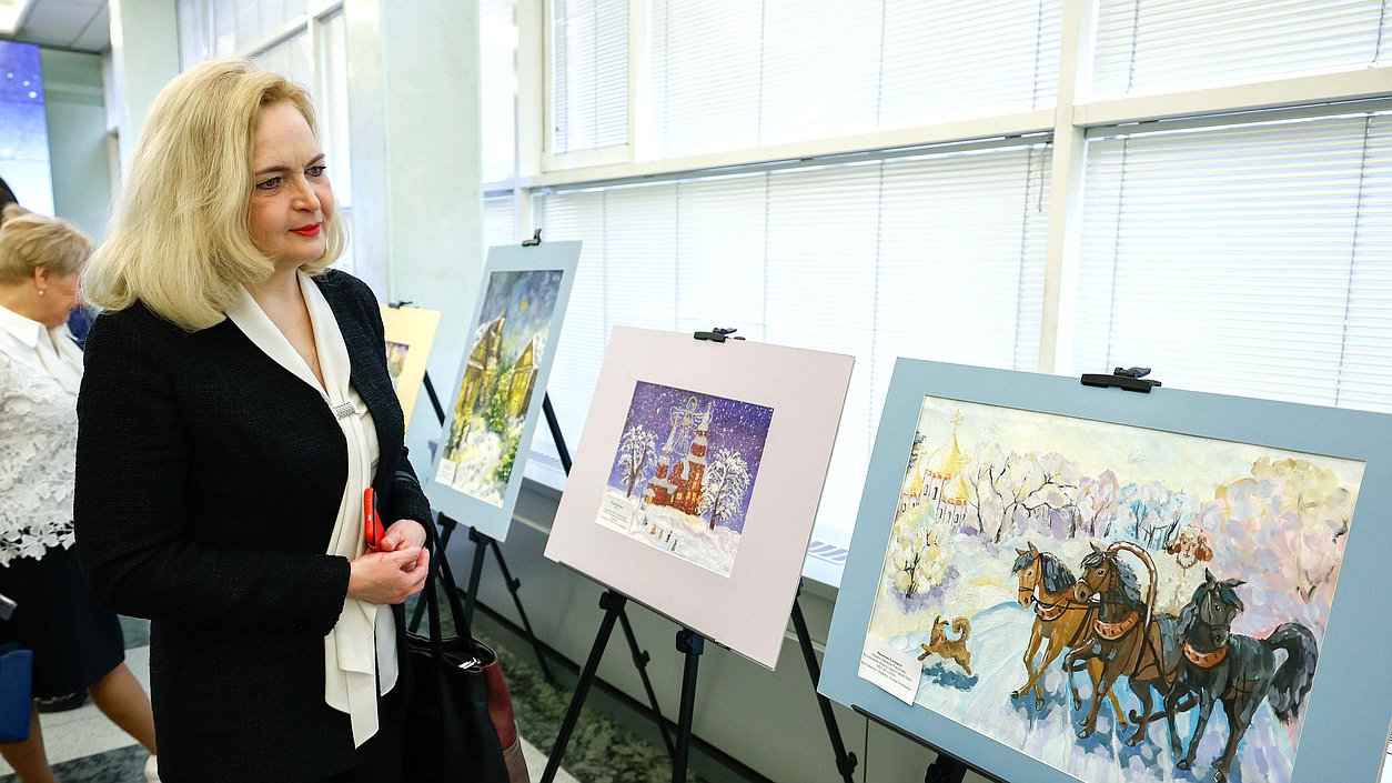 Открытие выставки детских рисунков «Светлое Рождество: детские образы веры и надежды»