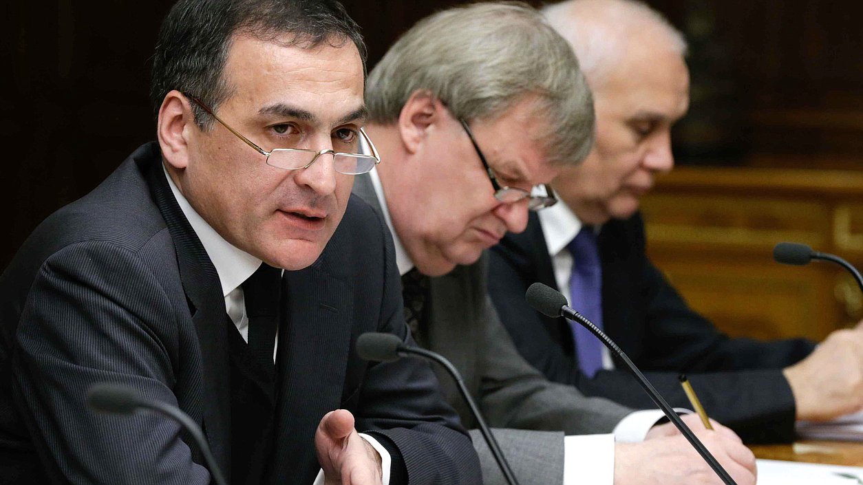 Заседание рабочей группы при Председателе Государственной Думы Федерального Собрания Российской Федерации по правовому анализу законодательных процедур и принимаемых на Украине правовых актов.