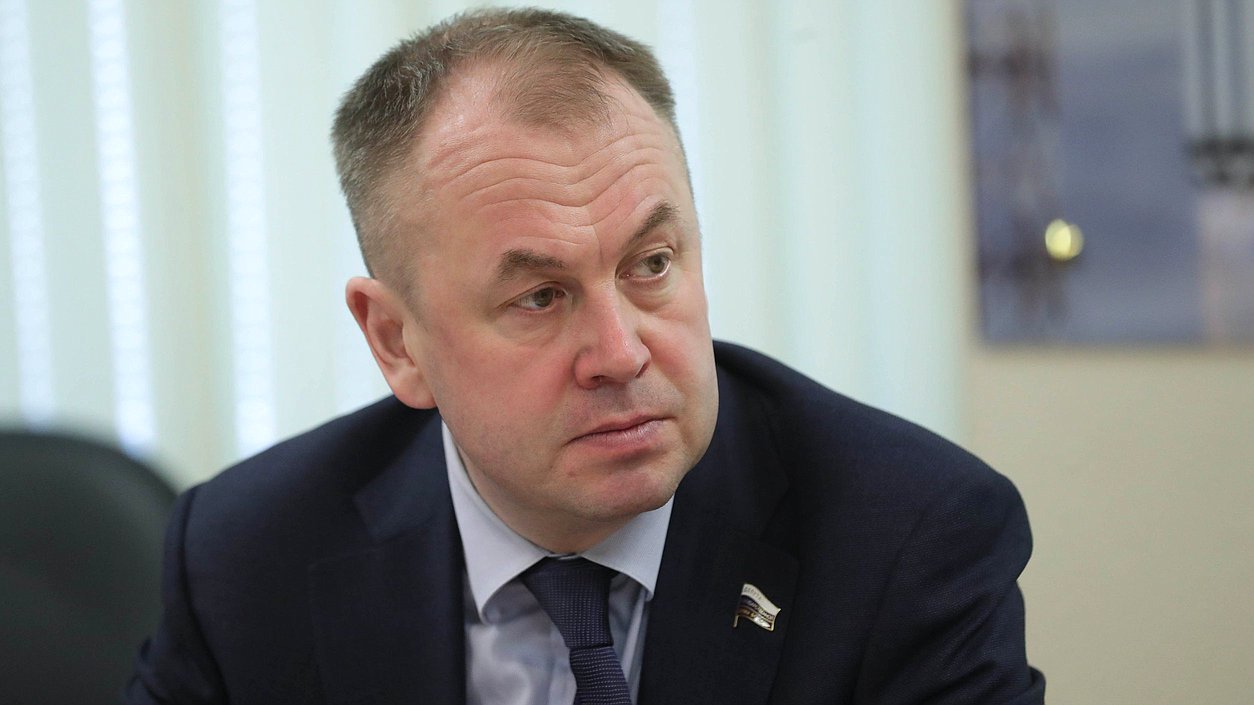 Заместитель Председателя Комитета по экономической политике Станислав Наумов