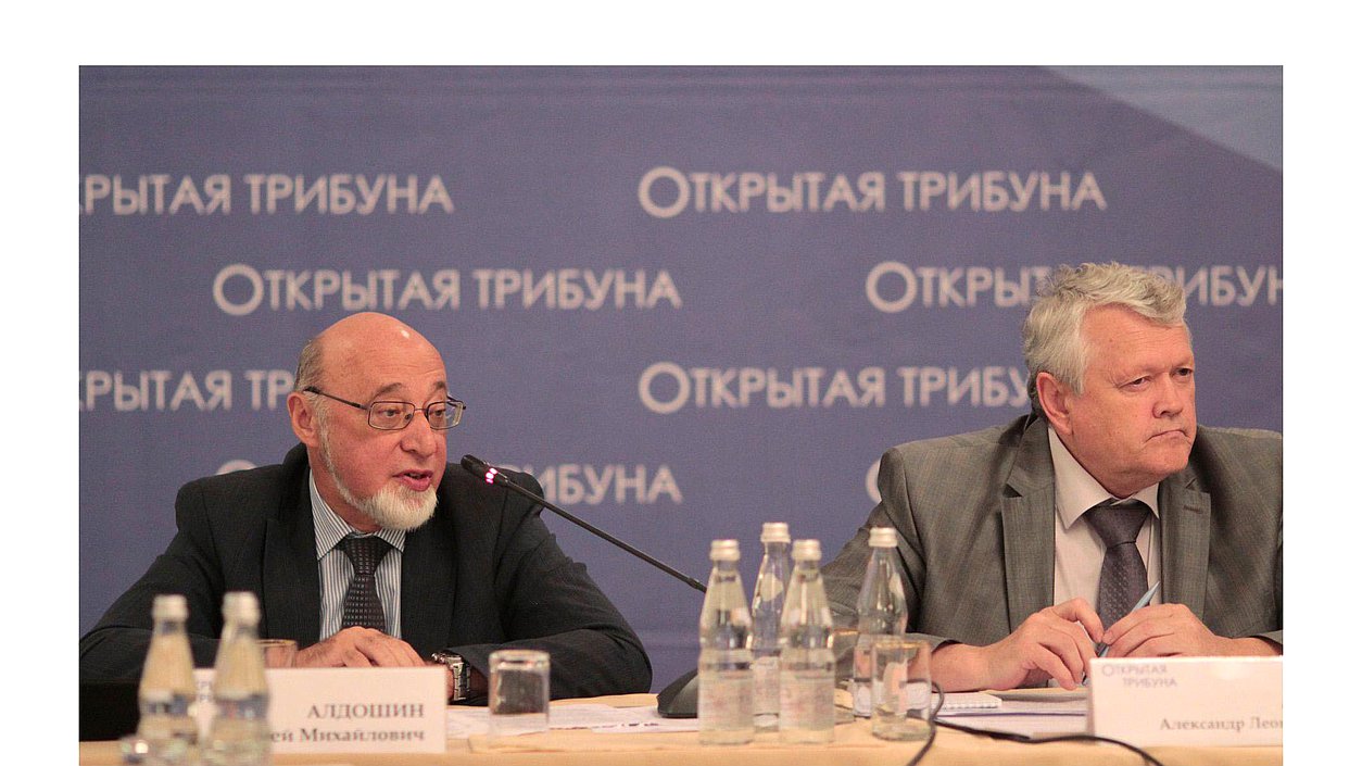 Открытая трибуна, 10.07.2013 
на снимке: Сергей Алдошин