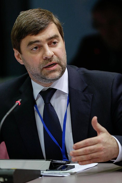 Круглый стол на тему: "Восстановление доверия в Европе: роль парламентских институтов".