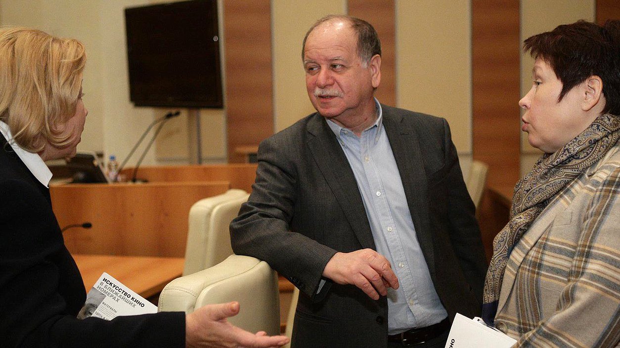  Лекция Даниила Дондурея.