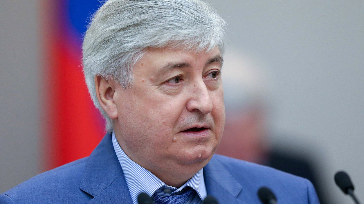 Заместитель Председателя Комитета по финансовому рынку Юрий Олейников