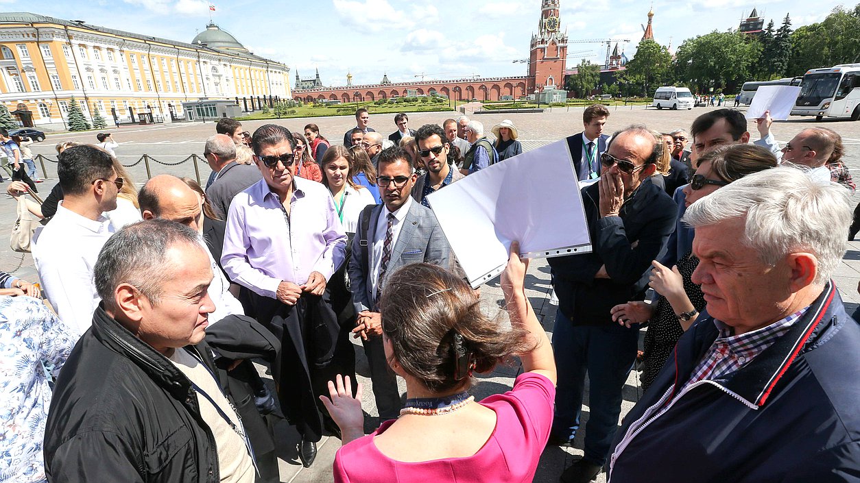 Participants of the International Forum “Development of Parliamentarism” visited the Moscow Kremlin