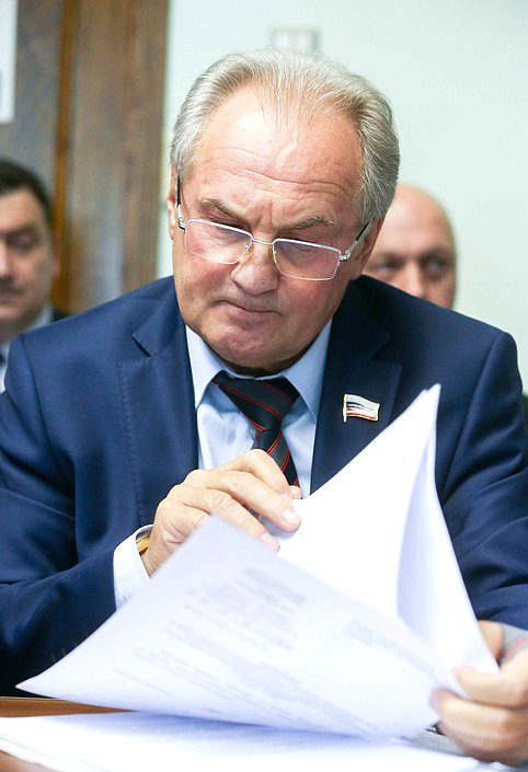 Член Комитета по безопасности и противодействию коррупции Николай Езерский
