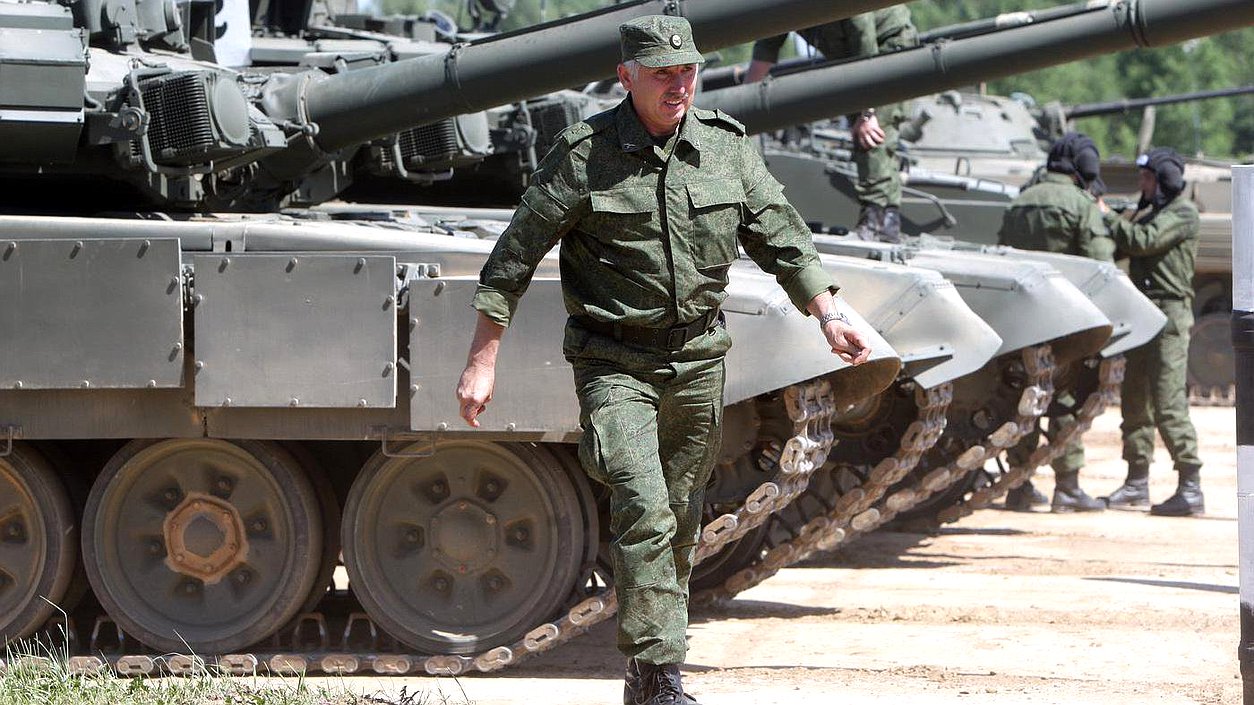   Депутаты и сотрудники Государственной Думы приняли участие в учебных сборах офицеров запаса