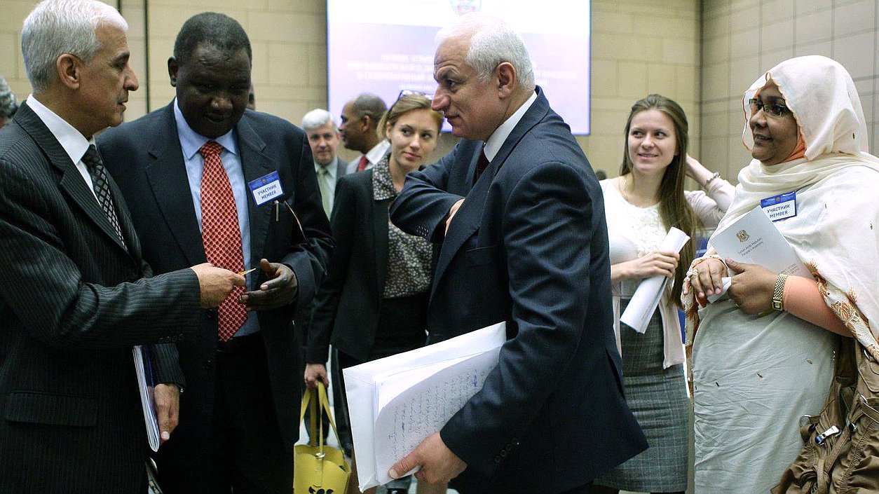   Третий международный форум на тему "Новые измерения парламентского диалога в современный период".