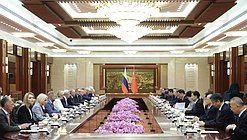 国家杜马主席弗拉基米尔·沃洛金与全国人民代表大会常务委员会委员长赵乐际会晤