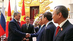 Chairman of the State Duma Viacheslav Volodin and Prime Minister of the Socialist Republic of Vietnam Nguyễn Xuân Phúc