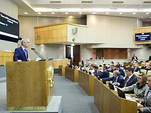 Первый заместитель Председателя Комитета по образованию и науке Геннадий Онищенко