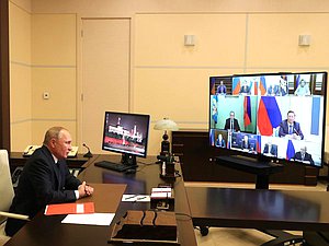 Совещание с постоянными членами Совета Безопасности (в режиме видеоконференции). Фото: kremlin.ru