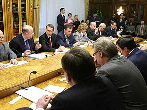 Правовой анализ законодательных процедур и принимаемых на Украине  правовых актов будет проводить специально созданная при Председателе Госдумы рабочая группа
