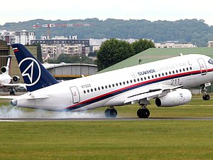 самолет сухой суперджет взлет авиа