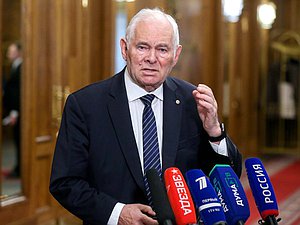 Президент Союза медицинского сообщества «Национальная медицинская палата», президент НИИ неотложной детской хирургии и травматологии Леонид Рошаль