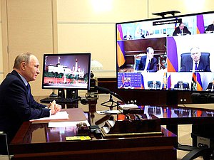 Оперативное совещание с постоянными членами Совета Безопасности. Фото: kremlin.ru