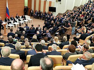 Заседание фракции «Единая Россия» на тему «Вопросы межбюджетных отношений и параметры бюджетов на 2010–2022 годы»