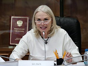 Председатель Комитета по просвещению Ирина Белых