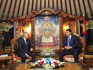 Председатель Государственной Думы Вячеслав Володин и Президент Монголии Ухнагийн Хурэлсух