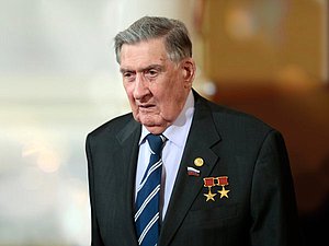 Владимир Долгих