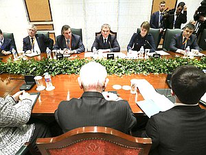 Встреча Председателя Государственной Думы Вячеслава Володина с Председателем Великого Национального Собрания Турецкой Республики Исмаилом Кахраманом. Автор фото: Марат Абулхатин/Фотослужба Государственной Думы