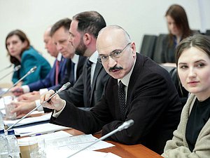 Председатель Комитета по науке и высшему образованию Сергей Кабышев