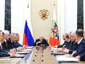 Совещание с постоянными членами Совета безопасности. Фото: Kremlin.ru