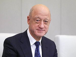 Заместитель Председателя Государственной Думы Александр Бабаков
