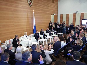 Встреча членов фракции "Единая Россия" с кандидатами на должности в Правительстве РФ