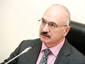 Председатель Комитета по науке и высшему образованию Сергей Кабышев