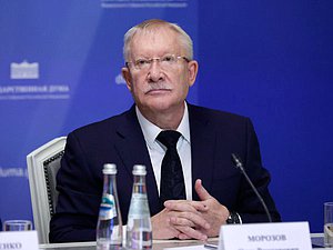 Председатель Комитета по контролю Олег Морозов