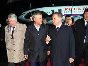 Председатель Государственной Думы Вячеслав Володин и Председатель Мажилиса Парламента Республики Казахстан Нурлан Нигматулин