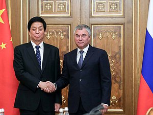 Председатель Государственной Думы Вячеслав Володин и Председатель Постоянного комитета Всекитайского собрания народных представителей КНР Ли Чжаньшу