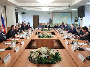 Заседание Комитета по транспорту и строительству с участием Министра строительства и ЖКХ Ирека Файзуллина