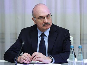 Председатель Комитета по науке и высшему образованию Сергей Кабышев