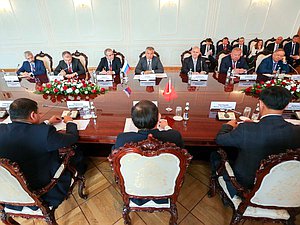 Meeting of Chairman of the State Duma Viacheslav Volodin and Chairman of the Supreme Council of the Kyrgyz Republic Dastan Jumabekov