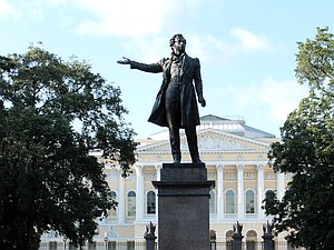 пушкин памятник петербург