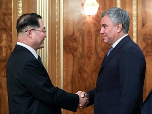 Chairman of the State Duma Viacheslav Volodin and Chairman of the Supreme People’s Assembly of the DPRK Pak Thae-song