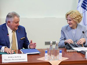 President of the National Research Centre “Kurchatov Institute Mikhail Kovalchuk and Deputy Chairwoman of the State Duma Irina Yarovaya