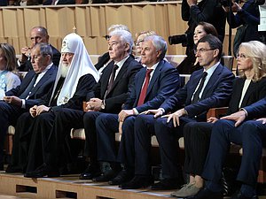 Председатель Государственной Думы Вячеслав Володин, Патриарх Московский и всея Руси Кирилл и мэр Москвы Сергей Собянин