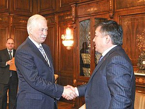 2 марта состоялась встреча Председателя Государственной Думы Бориса Грызлова с Председателем Жогорку Кенеша (Парламента) Киргизской Республики Ахматбеком Келдибековым