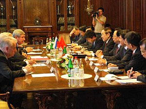 Заместитель Председателя Государственной Думы Иван Мельников встретился с делегацией Всекитайского собрания народных представителей (9 сентября 2010 года)  